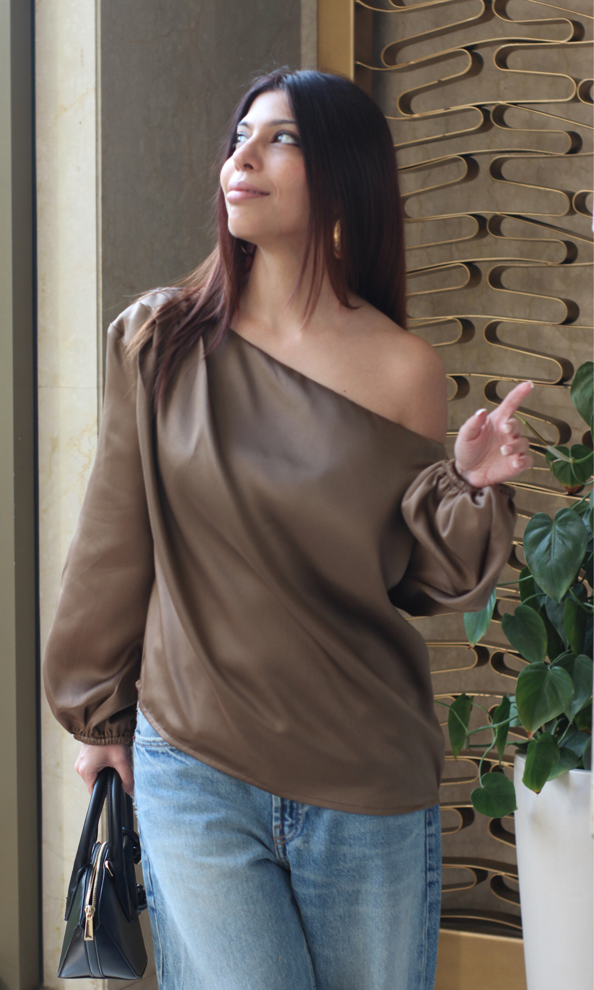 Coffee Balloon Sleeved One Shoulder Top