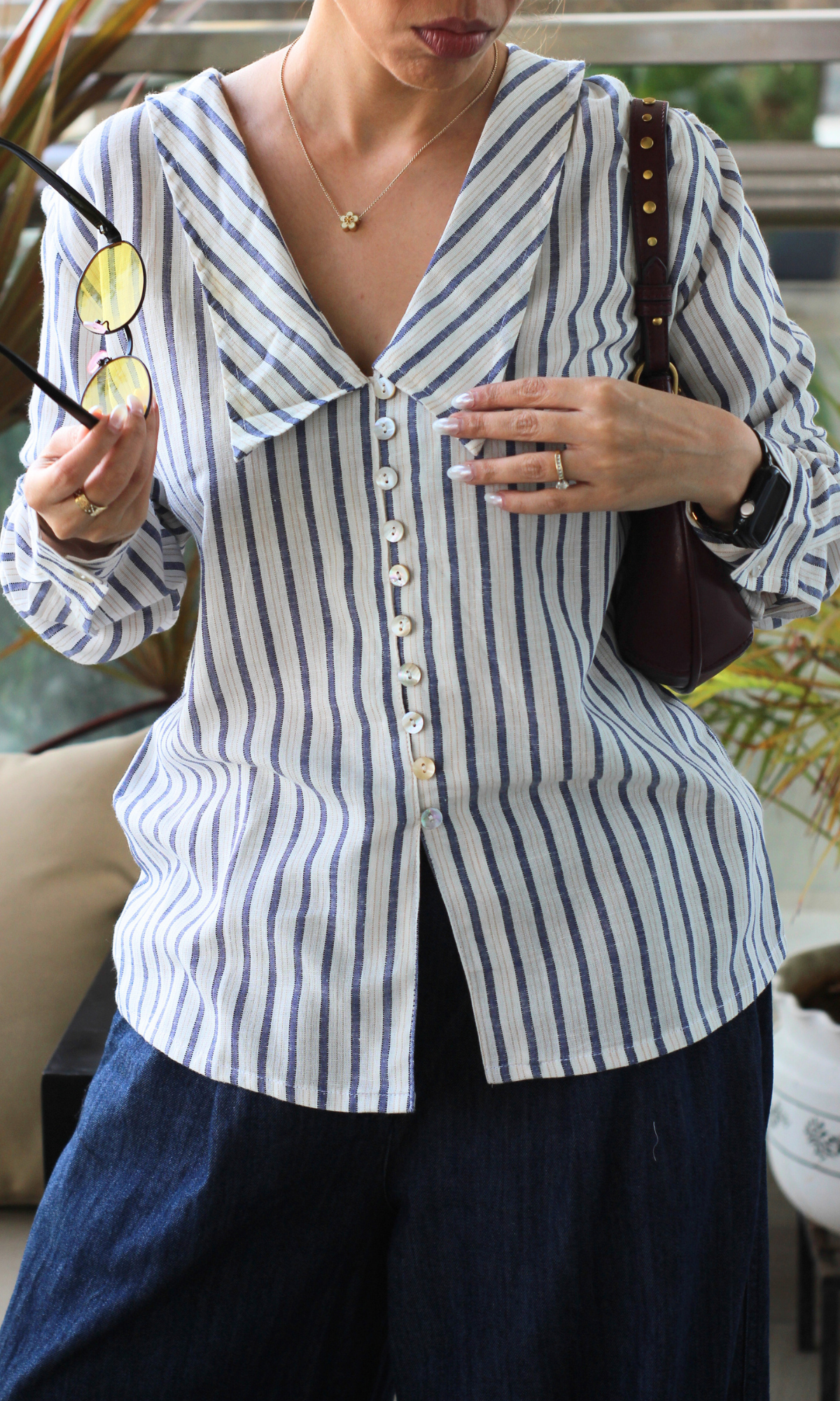 Linear Peter Pan Collared Shirt