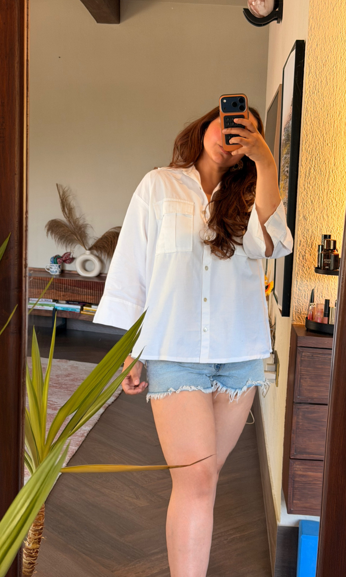 White Square Pockets Shirt