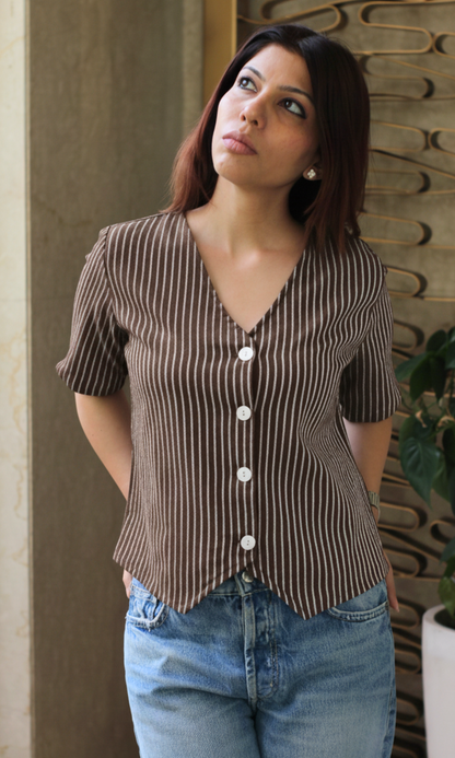 Brown Parallel Sleeved Waist Coat