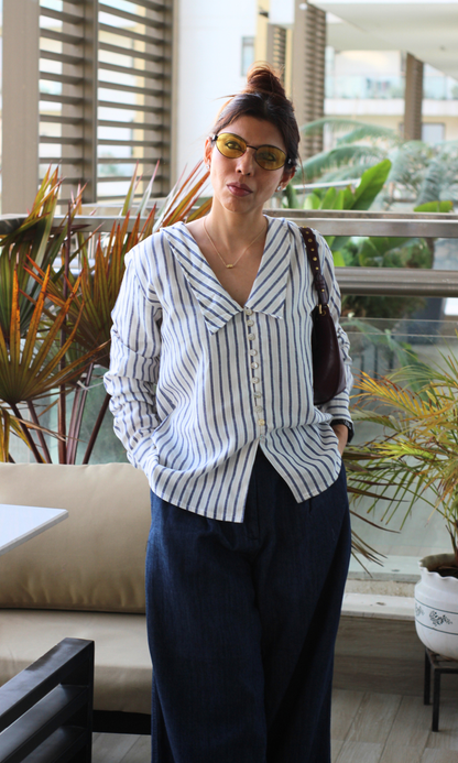 Linear Peter Pan Collared Shirt